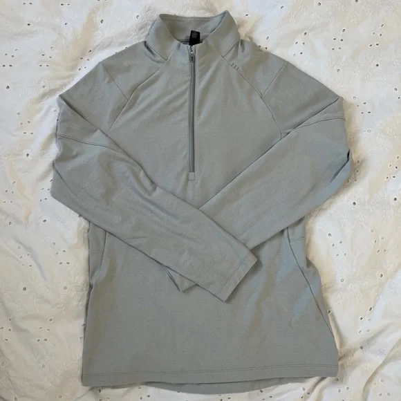 Lululemon half zip - Picture 3 of 5